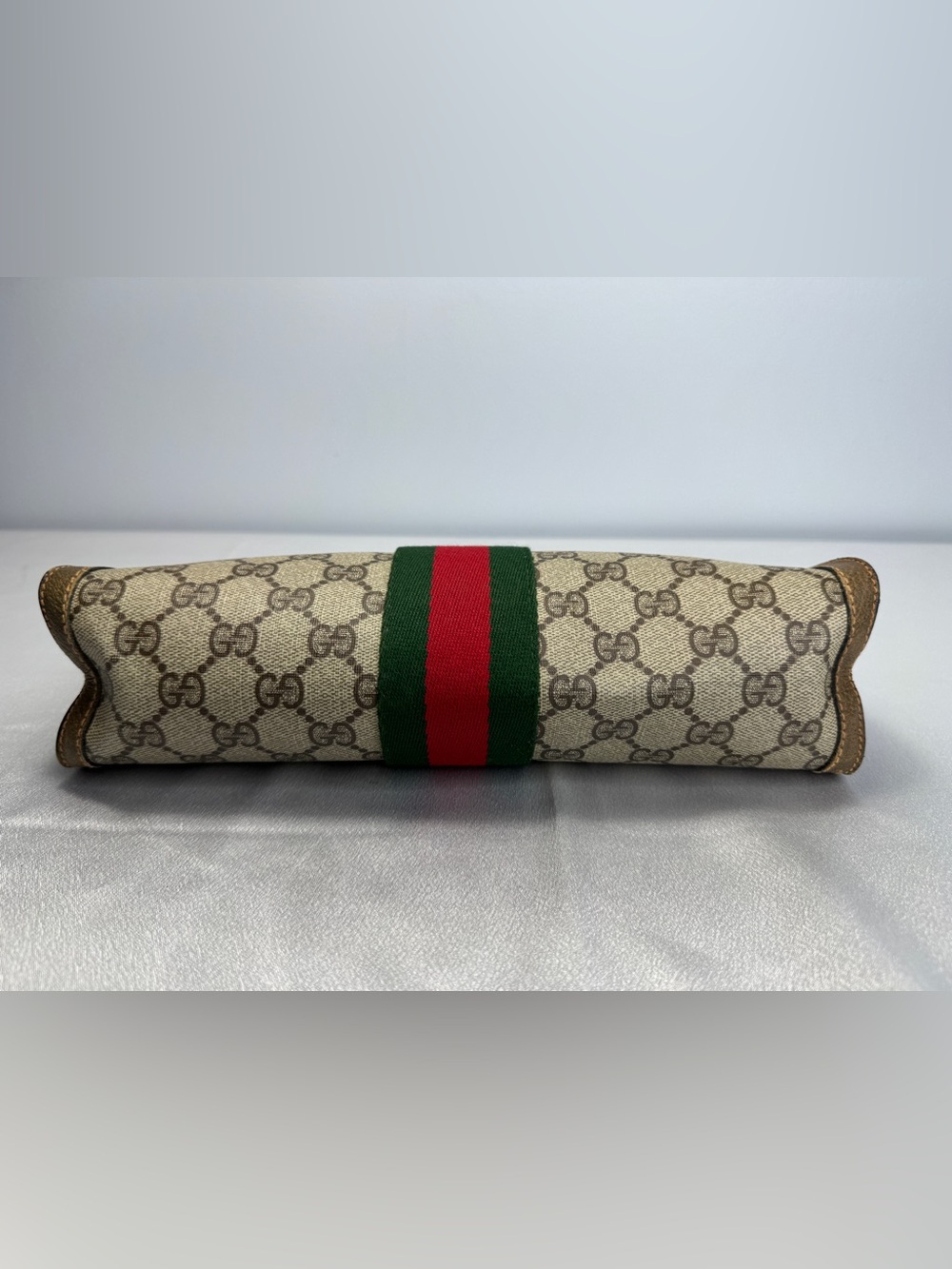 Gucci Vintage GG Beige Supreme Sherry Line Canvas Clutch Bag - Picture 14 of 16